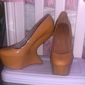 ALDO “BENETT” PLATFORM SHOES